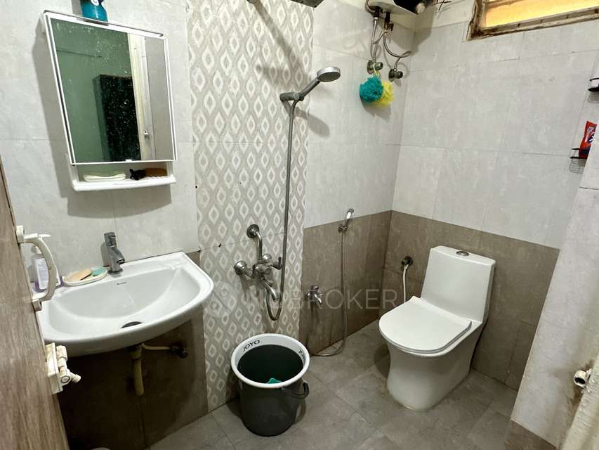 2 BHK Flat In Akm Priyam Apartment, Gerugambakkam For Sale  In Balaji Nagar