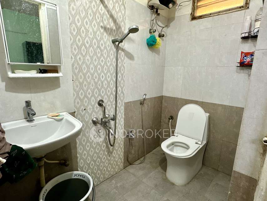 2 BHK Flat In Akm Priyam Apartment, Gerugambakkam For Sale  In Balaji Nagar