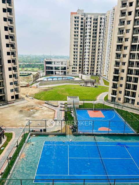 2 BHK Flat In Oasis Grandstand For Sale  In Yamuna Expressway
