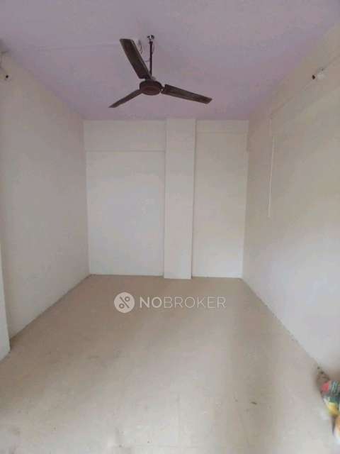 Retail in Tisai Mata Mandir, Mumbai for sale 