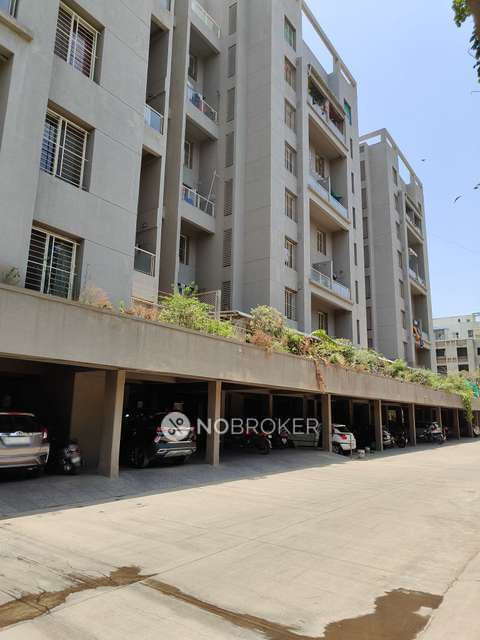 4+ BHK Flat In Trimurthy Tower For Sale  In  Wagholi