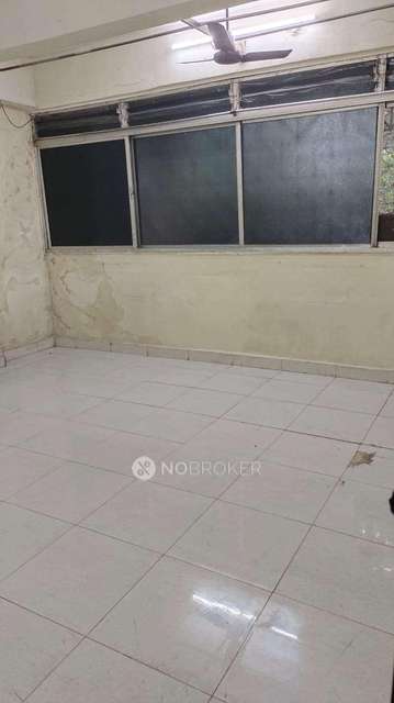 1 RK Flat In Mangesh Mahalaxmi Society For Sale  In Mulund West