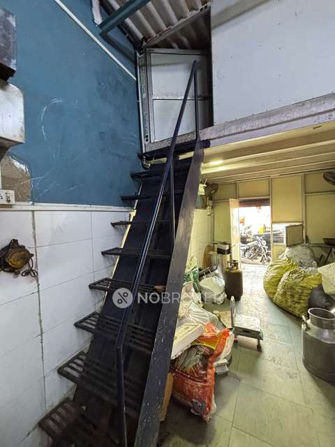 Shop in Chembur East, Mumbai for sale 