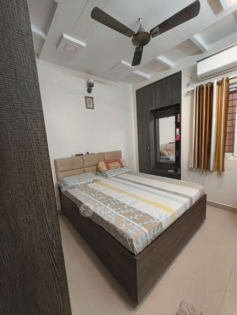 3 BHK Flat In Hari Om Nivas For Sale  In Virugambakkam