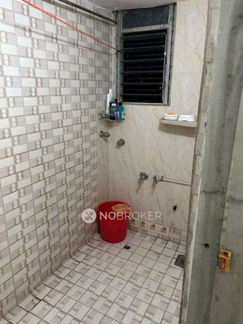 1 BHK Flat In Golden Flower For Sale  In Santacruz East