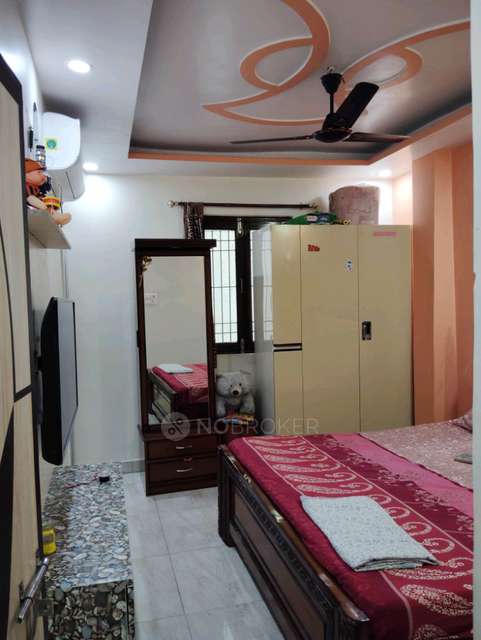 3 BHK Flat In Dda Flats For Sale  In Qu Block Market-pitampura