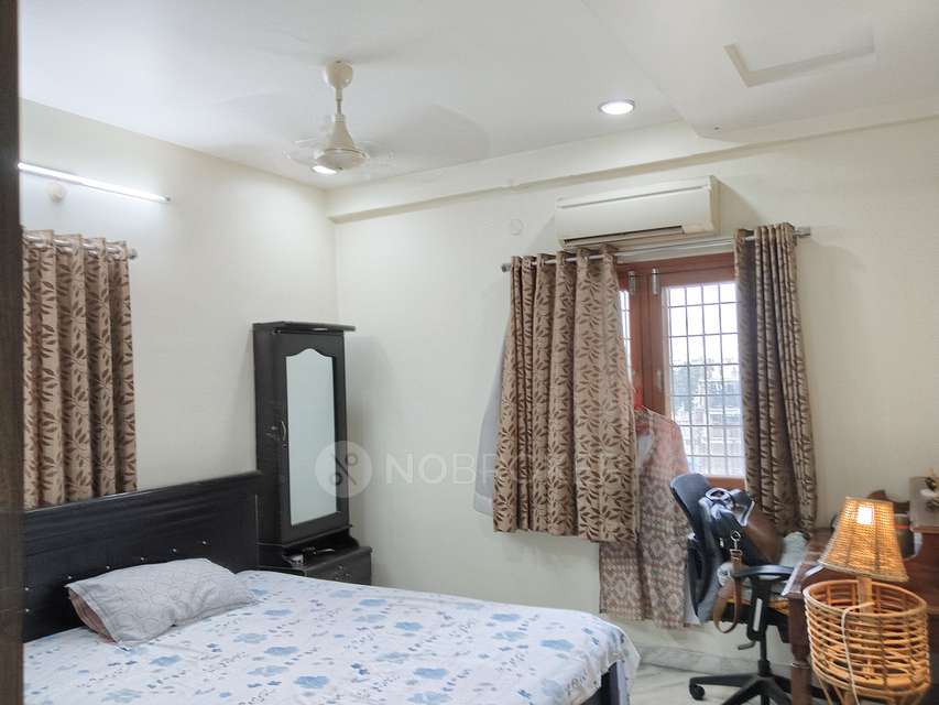 3 BHK Flat In Maturi Subhash Residency For Sale  In Himayatnagar