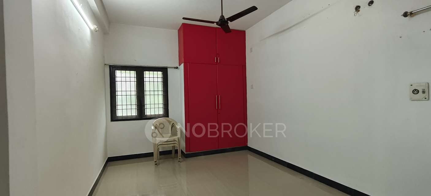 2 BHK Flat In Dna Apartments,  For Sale  In Selaiyur