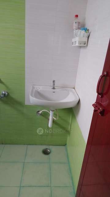 2 BHK Flat In Dna Apartments,  For Sale  In Selaiyur