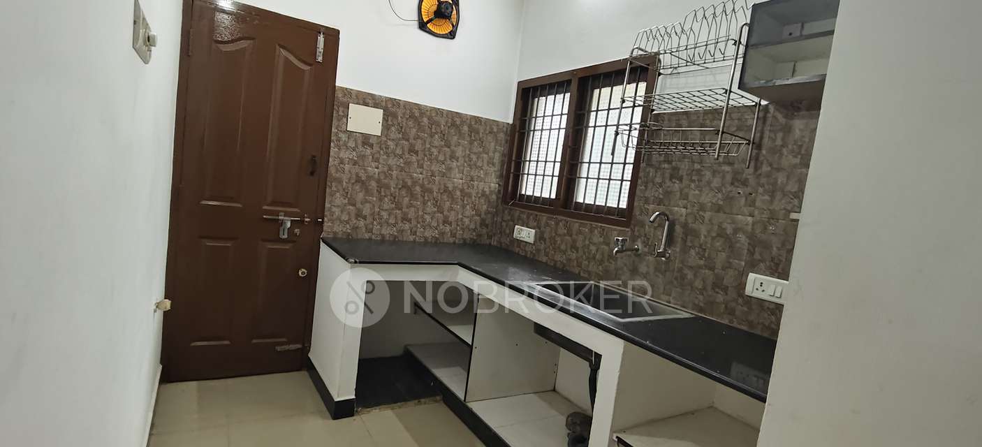 2 BHK Flat In Dna Apartments,  For Sale  In Selaiyur