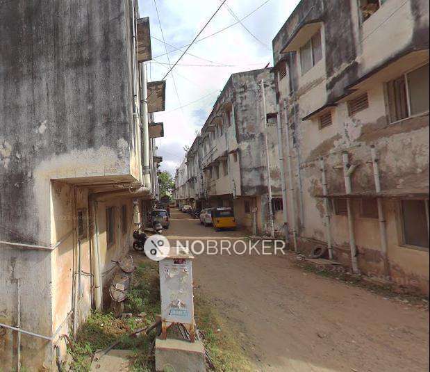 1 BHK Flat In Eeswara Apartments For Sale  In Vellala Street