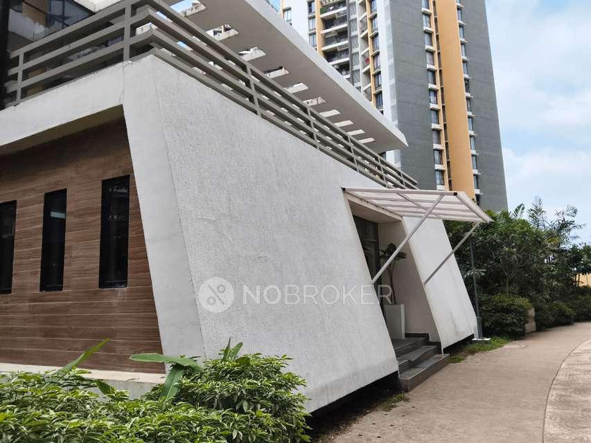 2 BHK Flat In Shapoorji Paloonji Sensorium For Sale  In Hinjewadi