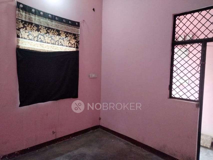 1 RK House for Rent  In Noida Extention