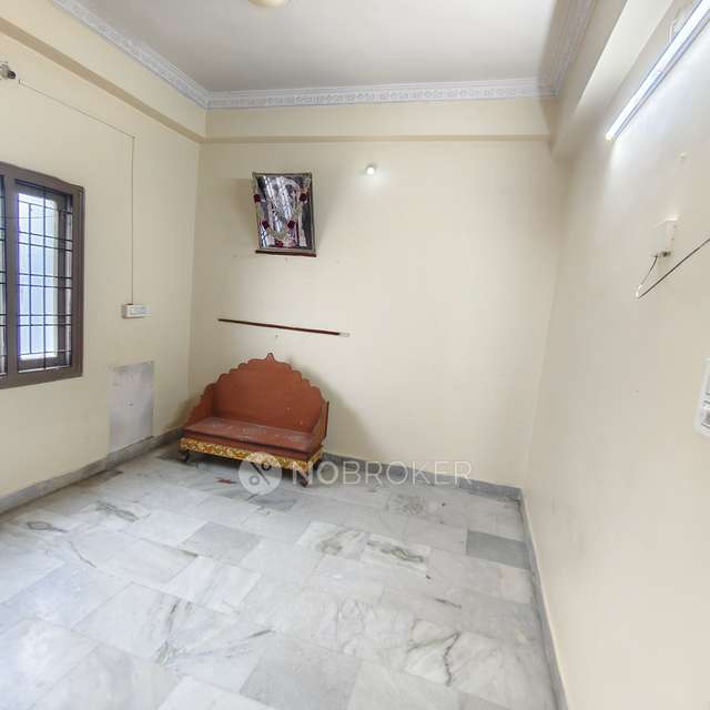 3 BHK Flat In Santhosh Arcade For Sale  In Dilshuknagar