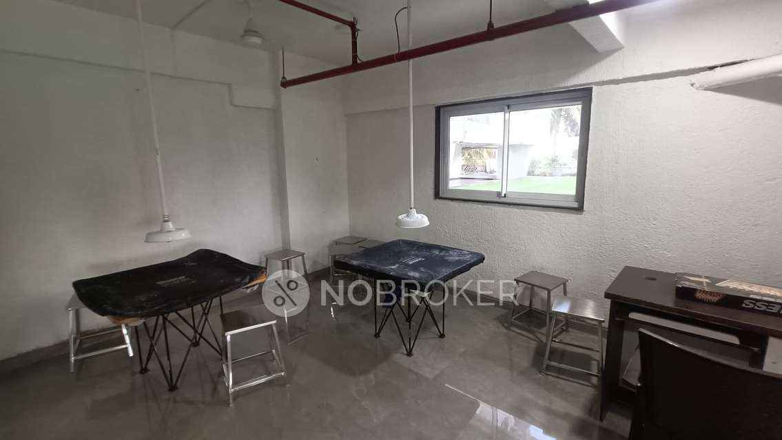 2 BHK Flat For Sale  In Mulund East 