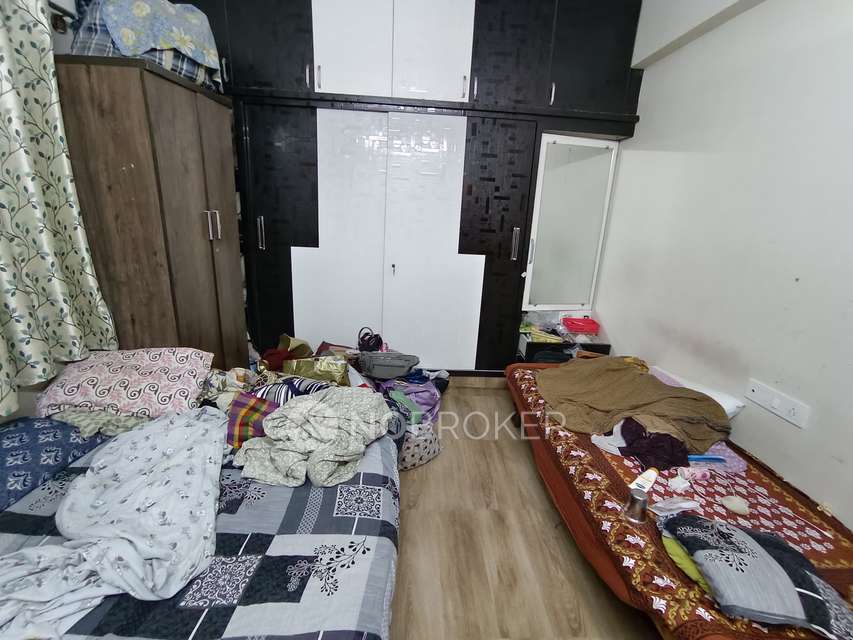 2 BHK Flat In Sri Vara Residency For Sale  In Kodipur