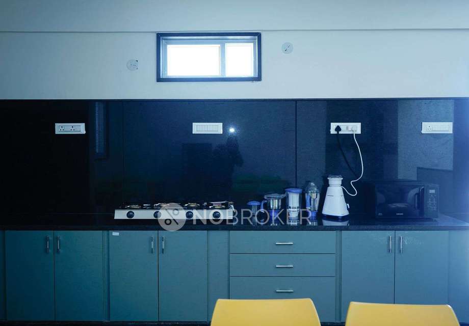 PG for Girls in Hennur Gardens