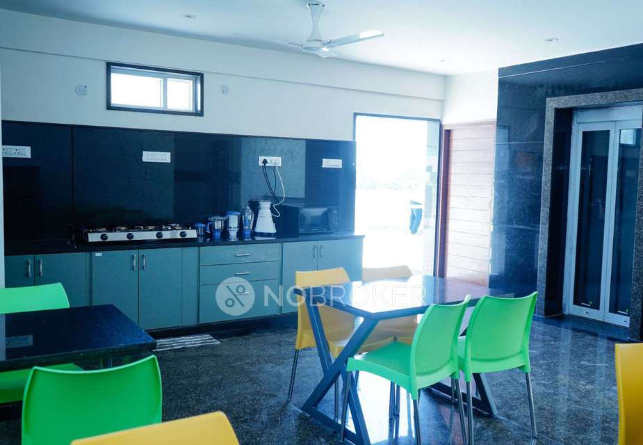 PG for Girls in Hennur Gardens