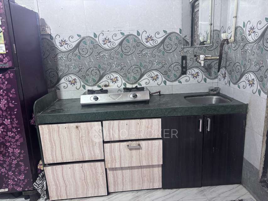 1 BHK House For Sale  In Malad West