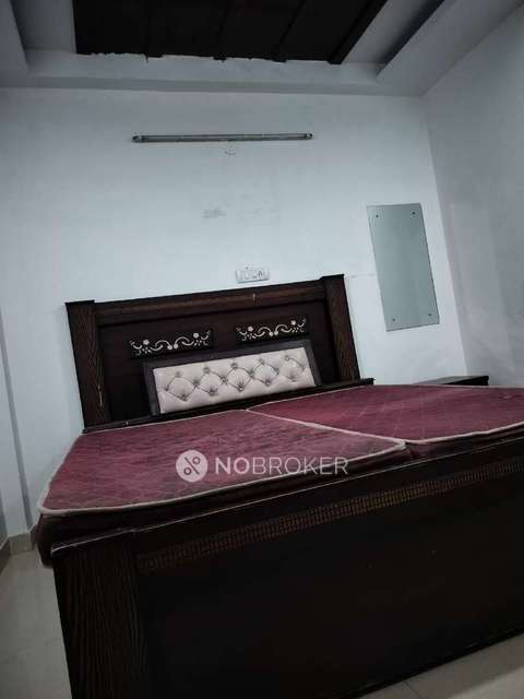 4+ BHK Flat In Standalone Building  For Sale  In  Dlf Phase 3,sector 24