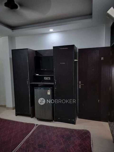 4+ BHK Flat In Standalone Building  For Sale  In  Dlf Phase 3,sector 24