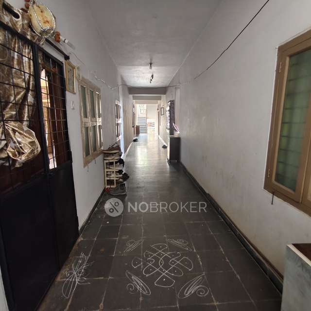 2 BHK Flat In Vemuri Laxmi Nivas For Sale  In Saroornagar