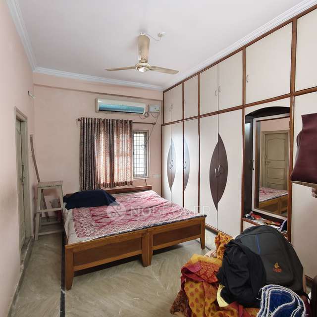 2 BHK Flat In Vemuri Laxmi Nivas For Sale  In Saroornagar