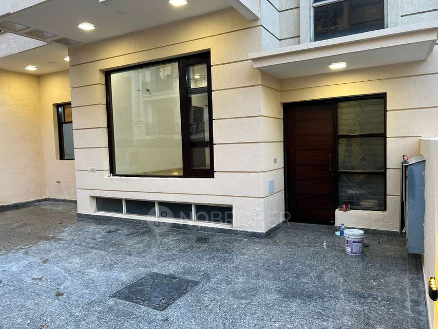 4 BHK House for Rent  In Sector 57