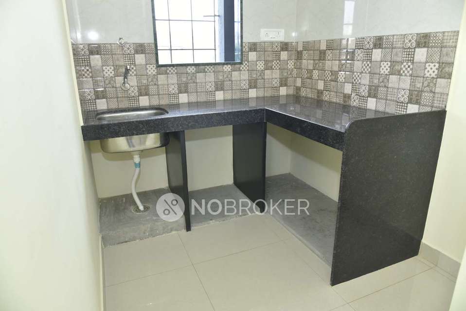 1 BHK Flat In Swapna Sphorthi Ananth Apartment For Sale  In Wahal