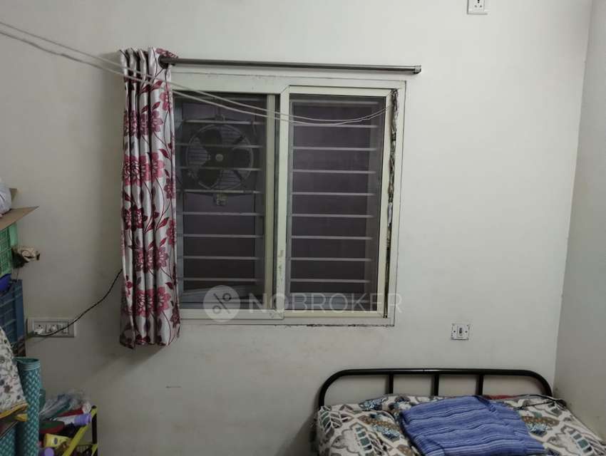 2 BHK Flat In Alaya Apartment, Urappakkam For Sale  In Karumariamman Temple