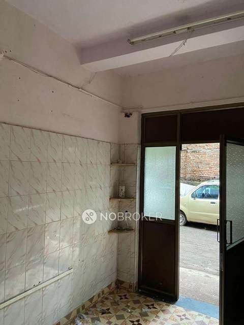 Shop in Thana West, Mumbai for sale 