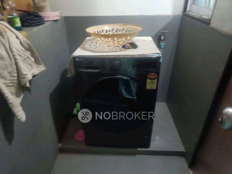 PG for Girls in Ghorpadi