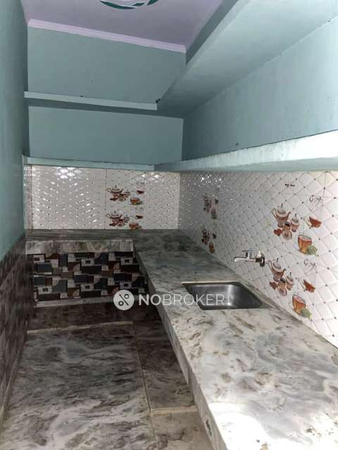 4+ BHK Flat For Sale  In Lal Kuan