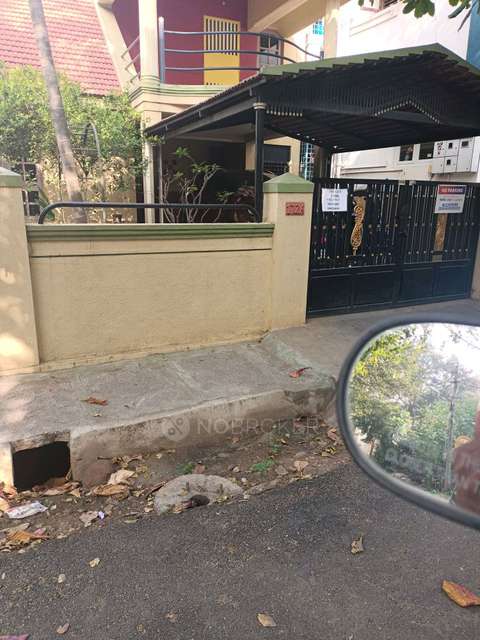 4+ BHK Flat In Standalone Building  For Sale  In Kumaraswamy Layout