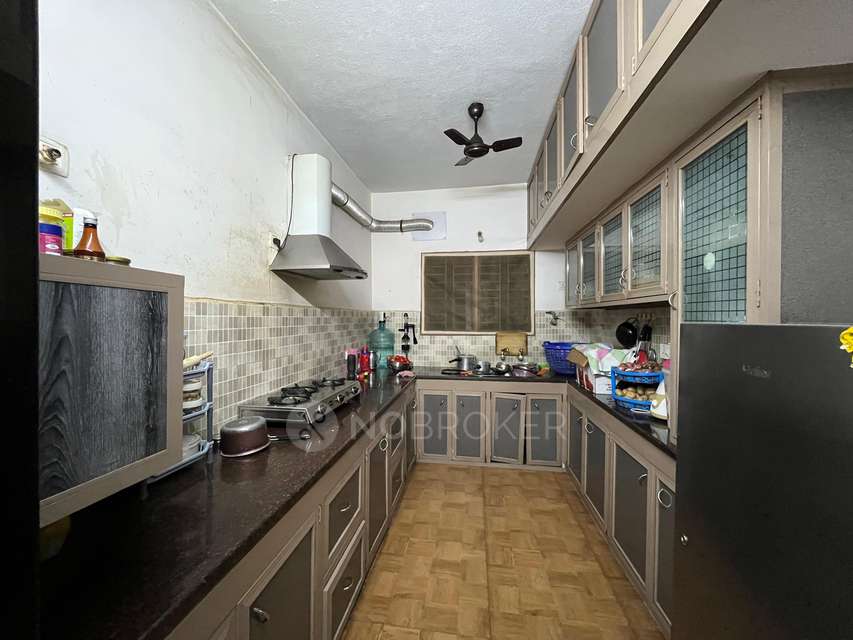 2 BHK Flat In Jhaver Bhoomi For Sale  In Choolaimedu