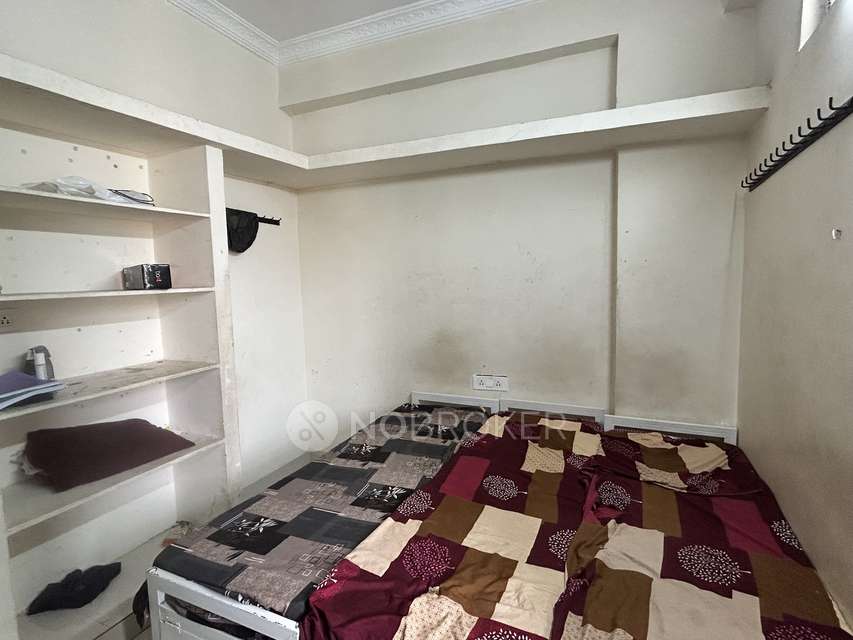 PG for Boys in K P H B Phase 1