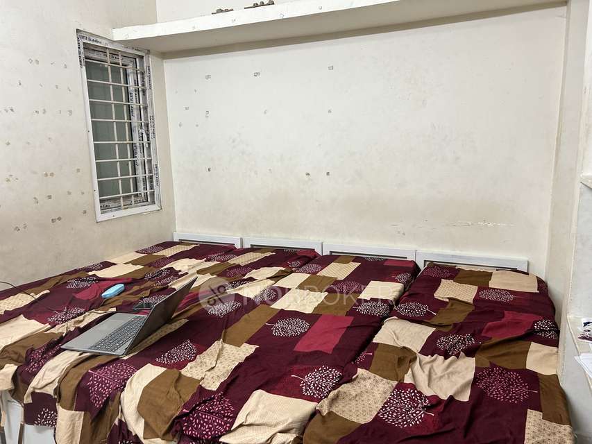 PG for Boys in K P H B Phase 1