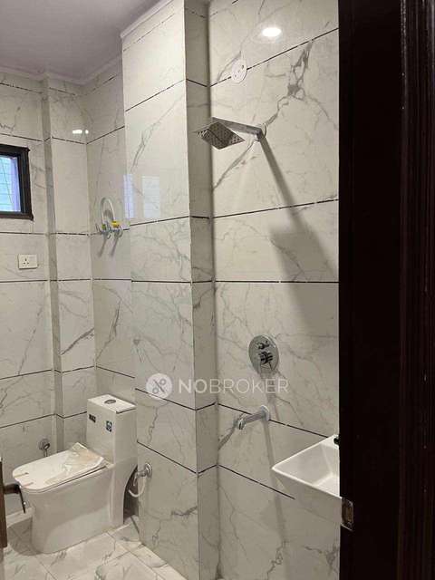 4 BHK Flat In Omshiva Apppartmrnt For Sale  In  Dwarka