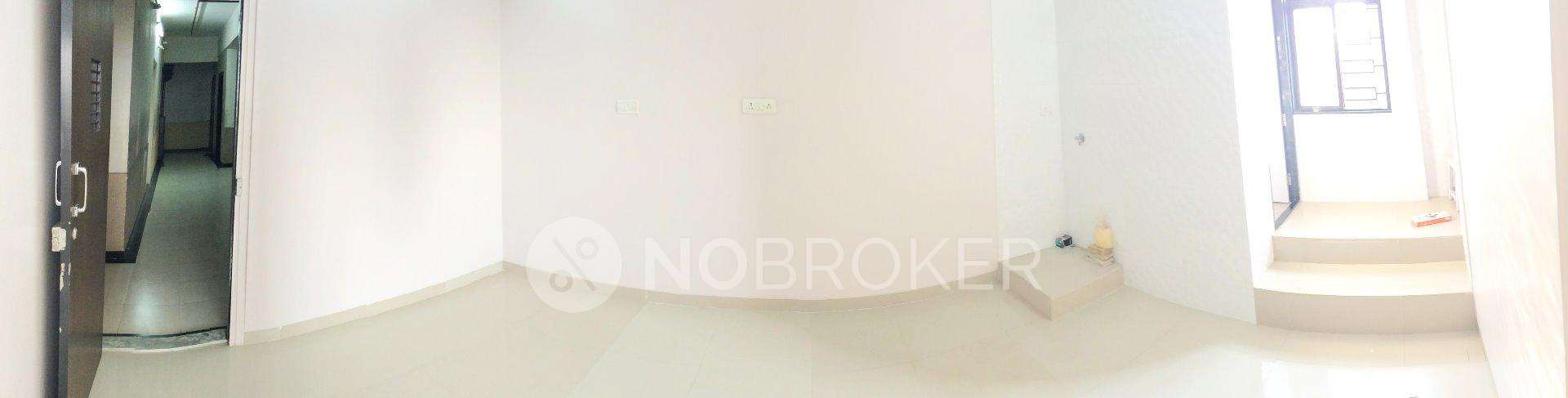1 BHK Flat In Hari Mangal Manor For Sale  In Matunga East