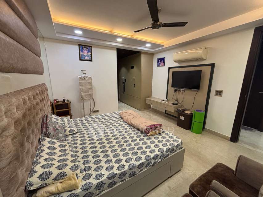4 BHK Flat For Sale  In Vivek Vihar Phase-1