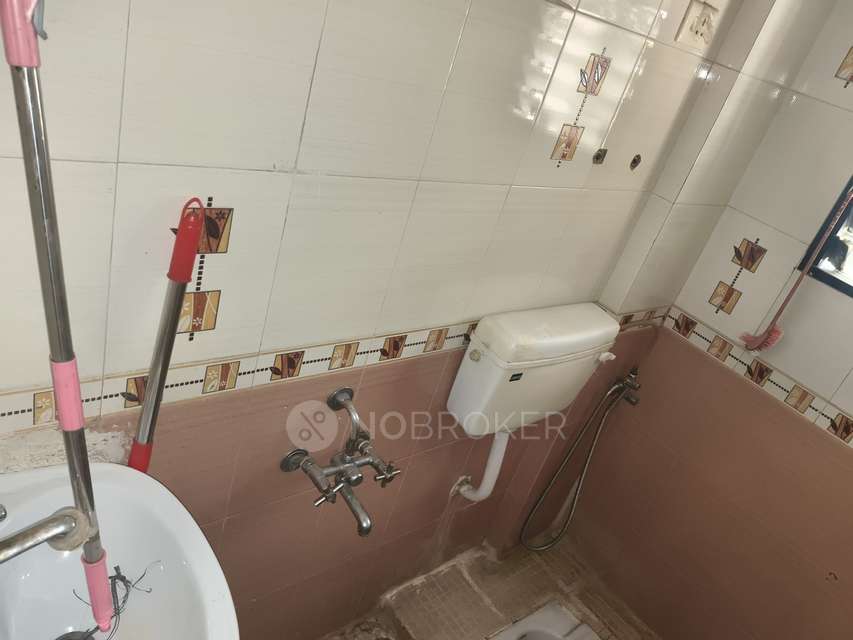 2 BHK Flat In Sunrise Appts Spine Road for Rent  In Moshi Sect