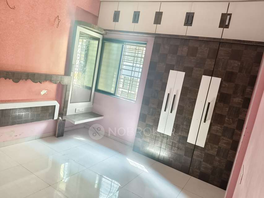 2 BHK Flat In Sunrise Appts Spine Road for Rent  In Moshi Sect