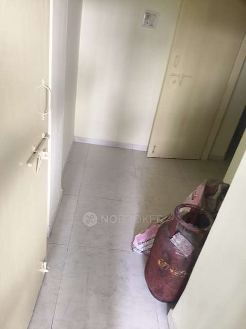 2 BHK Flat In Sunrise Appts Spine Road for Rent  In Moshi Sect