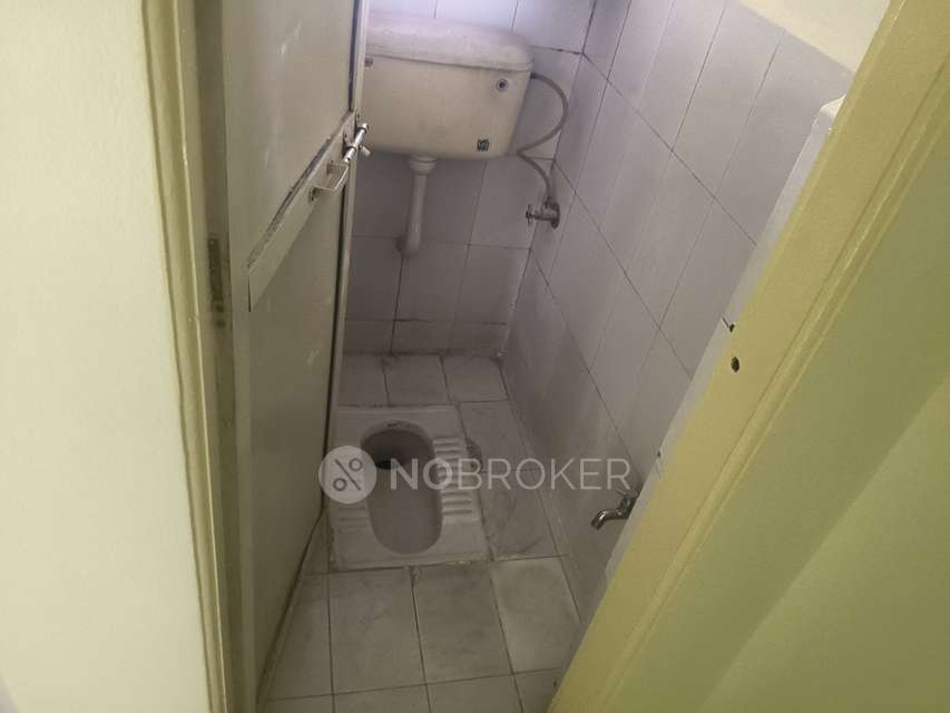 2 BHK Flat In Sunrise Appts Spine Road for Rent  In Moshi Sect