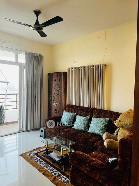 Single Room for Female In 3 BHK  In Himani Residency In Hafeezpet