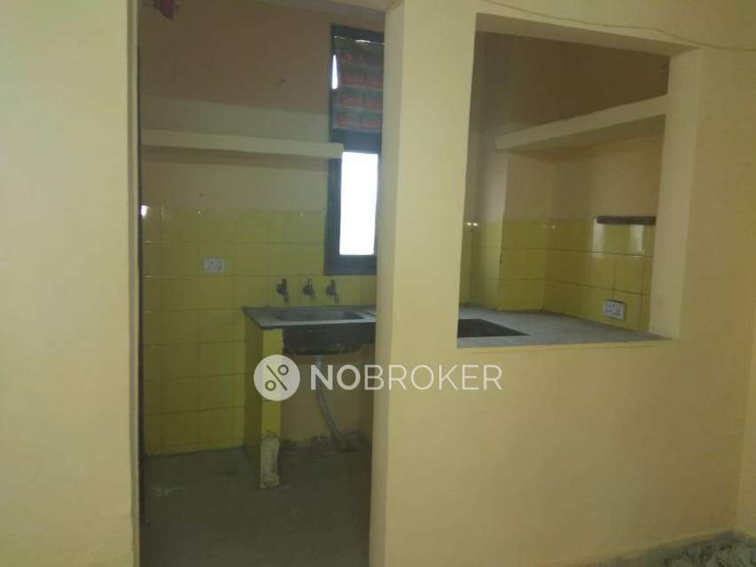 1 BHK Flat In Krescent Apartments For Sale  In Pratap Vihar