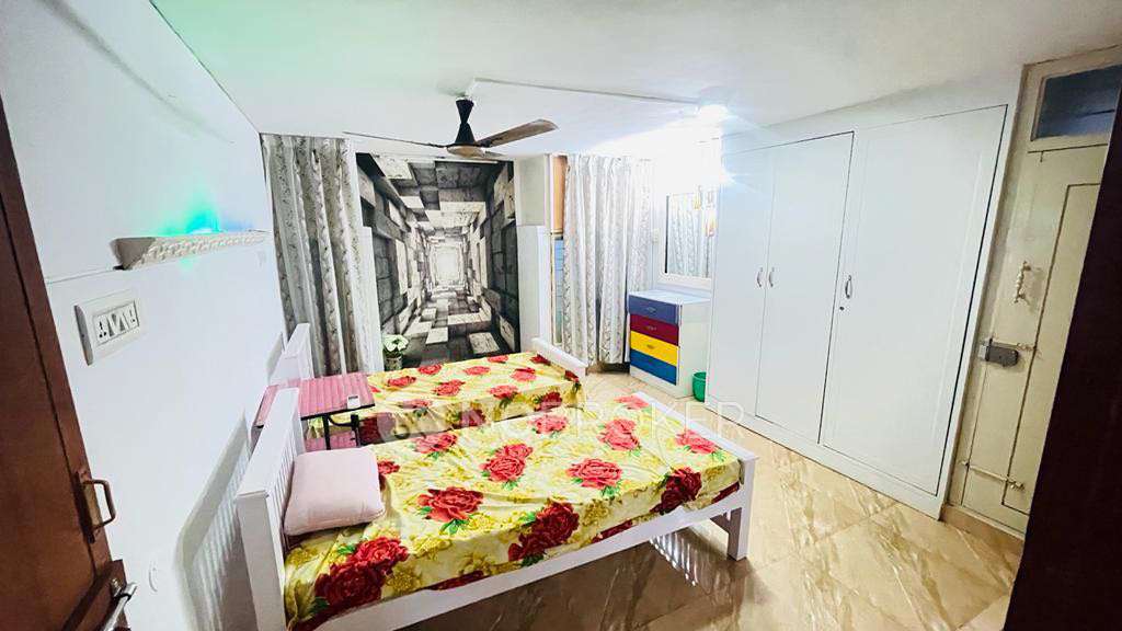 Shared Room for Male In 4+ BHK  In Porur