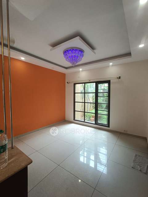 4+ BHK House For Sale  In Thoraipakkam