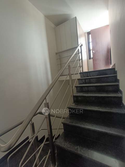 4+ BHK House For Sale  In Thoraipakkam