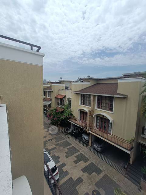 4+ BHK House For Sale  In Thoraipakkam